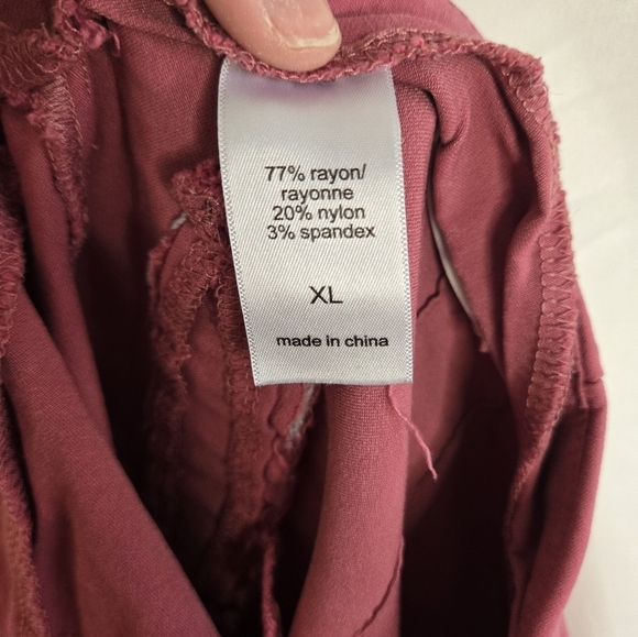 Maurices Pink High Rise Bengaline Capri Pants | Size XL | Stretch Slimming Fit - Picture 6 of 7